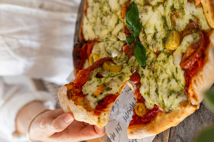 pizza san antonio bay mimos